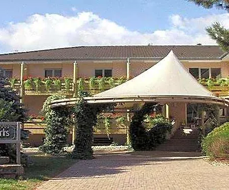 Les Remparts Hotel 3*