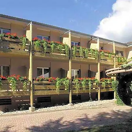 Hotel Les Remparts 3*