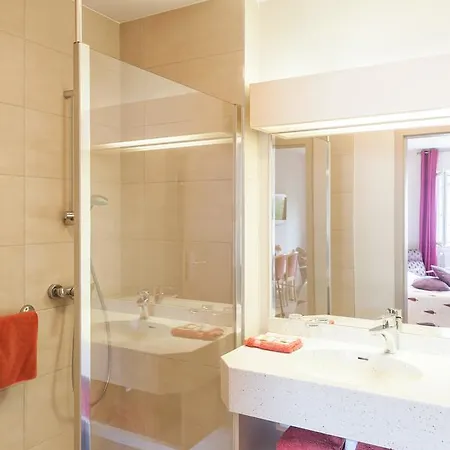 Hotel Les Remparts 3*