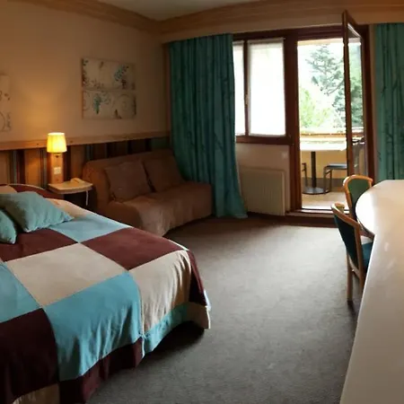 Les Remparts Hotel 3*